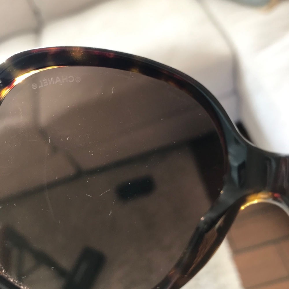 CHANEL sunglasses 5196 - Picture 9 of 14